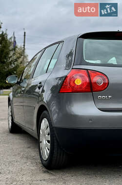 Хетчбек Volkswagen Golf 2007 в Лубнах