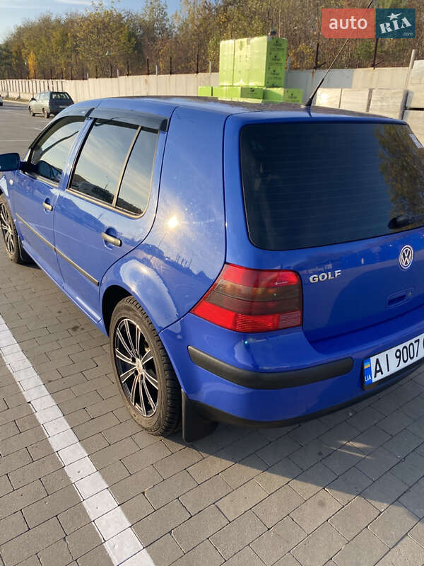 Volkswagen Golf 2001