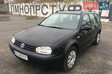 Универсал Volkswagen Golf 2001 в Тернополе