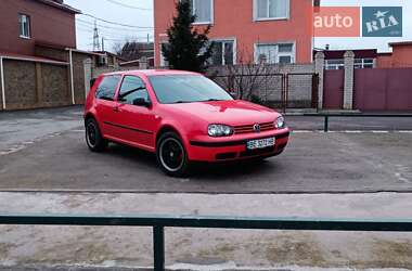 Хэтчбек Volkswagen Golf 2000 в Николаеве