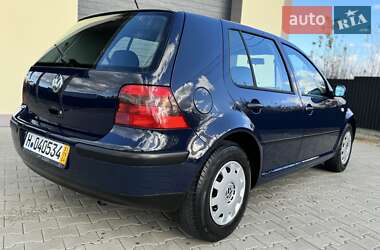 Хэтчбек Volkswagen Golf 2001 в Стрые