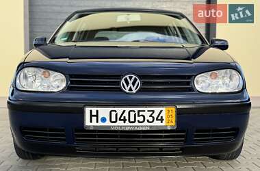 Хэтчбек Volkswagen Golf 2001 в Стрые