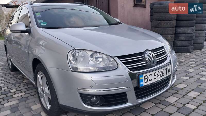 Универсал Volkswagen Golf 2009 в Ходорове