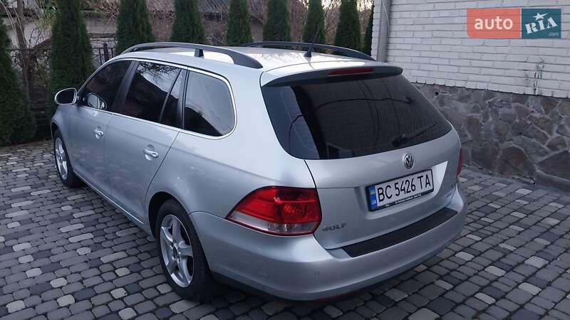 Универсал Volkswagen Golf 2009 в Ходорове