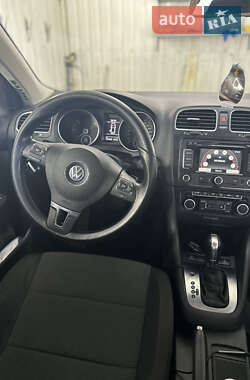 Универсал Volkswagen Golf 2012 в Луцке