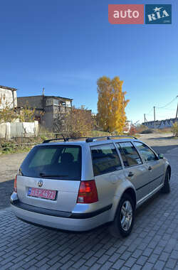 Универсал Volkswagen Golf 2001 в Луцке