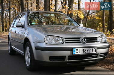 Универсал Volkswagen Golf 2003 в Полтаве