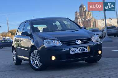 Хэтчбек Volkswagen Golf 2006 в Луцке