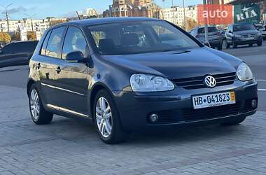 Хэтчбек Volkswagen Golf 2006 в Луцке