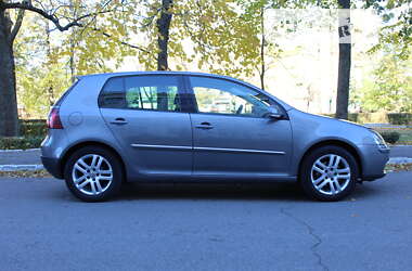 Хетчбек Volkswagen Golf 2009 в Києві