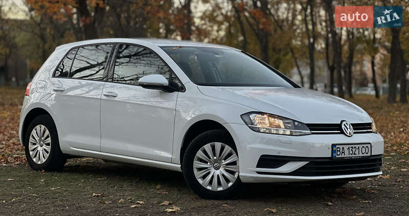 Хетчбек Volkswagen Golf 2020 в Кропивницькому