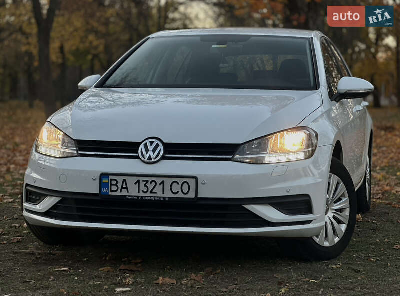 Хетчбек Volkswagen Golf 2020 в Кропивницькому