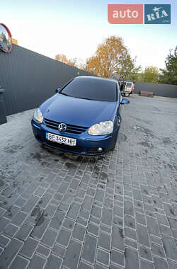 Хэтчбек Volkswagen Golf 2007 в Первомайске