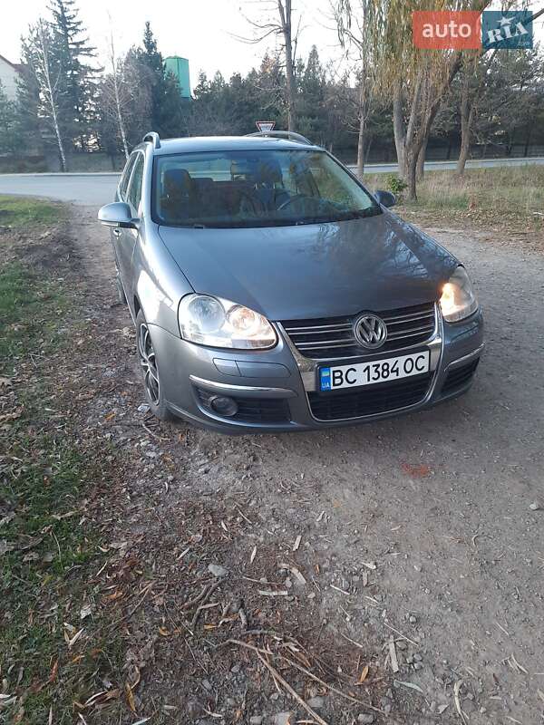 Універсал Volkswagen Golf 2007 в Самборі