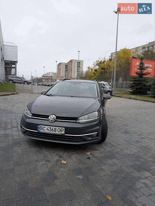Універсал Volkswagen Golf 2017 в Львові