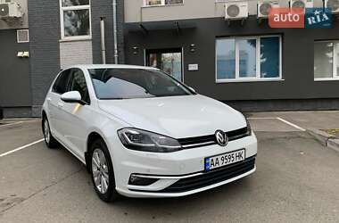 Хетчбек Volkswagen Golf 2020 в Києві