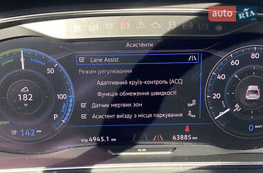 Хэтчбек Volkswagen Golf 2018 в 