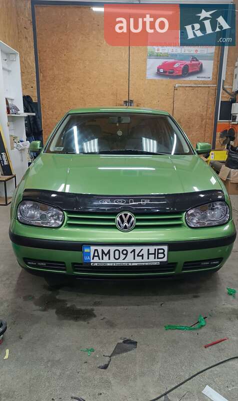 Хэтчбек Volkswagen Golf 1998 в Кривом Роге