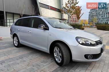 Универсал Volkswagen Golf 2012 в Киеве