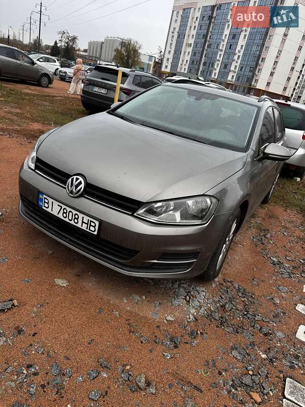 Універсал Volkswagen Golf 2015 в Полтаві