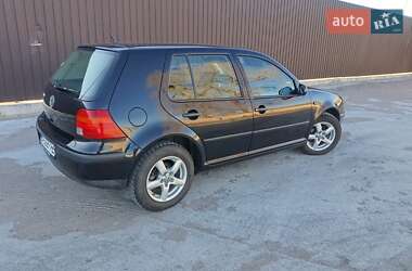 Хетчбек Volkswagen Golf 1999 в Помічній