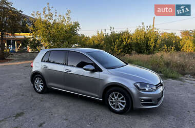 Хэтчбек Volkswagen Golf 2013 в Кропивницком