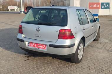 Хэтчбек Volkswagen Golf 2001 в Ковеле