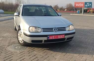 Хэтчбек Volkswagen Golf 2001 в Ковеле