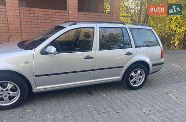 Універсал Volkswagen Golf 2005 в Томаківці