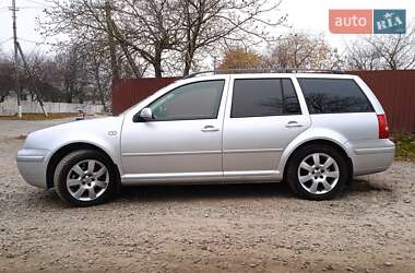 Універсал Volkswagen Golf 2003 в Красилові