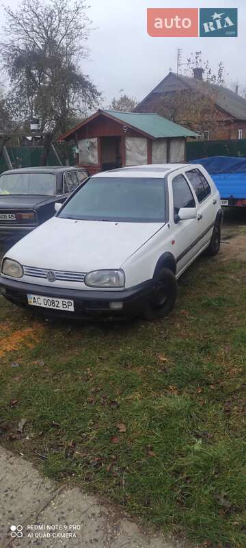 Хэтчбек Volkswagen Golf 1993 в Заре