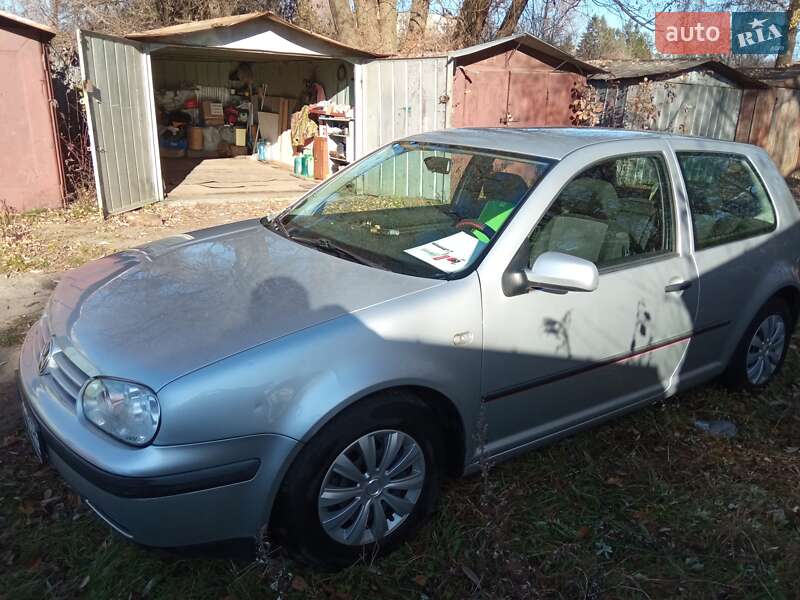 Хэтчбек Volkswagen Golf 2000 в Львове