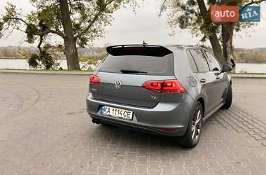 Хэтчбек Volkswagen Golf 2014 в Киеве