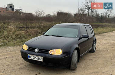 Хэтчбек Volkswagen Golf 1998 в Самборе