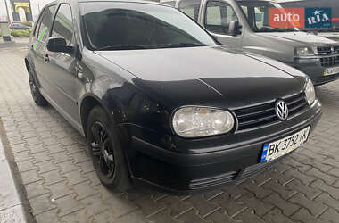 Хетчбек Volkswagen Golf 2000 в Рівному