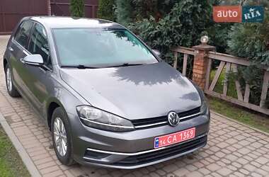 Хэтчбек Volkswagen Golf 2019 в Львове