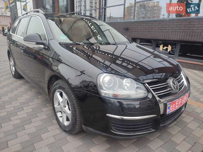 Универсал Volkswagen Golf 2008 в Луцке