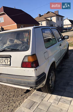 Хетчбек Volkswagen Golf 1990 в 
