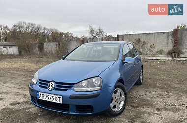 Хэтчбек Volkswagen Golf 2004 в Умани