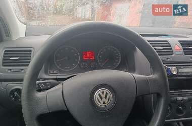 Хэтчбек Volkswagen Golf 2008 в Краснограде