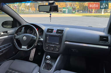 Хетчбек Volkswagen Golf 2006 в Запоріжжі