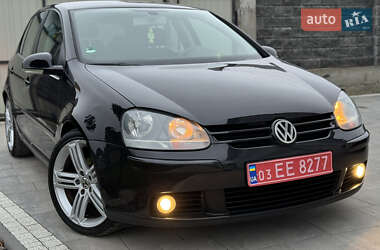 Хэтчбек Volkswagen Golf 2005 в Львове