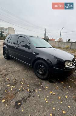 Хэтчбек Volkswagen Golf 2003 в Ахтырке