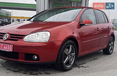 Хэтчбек Volkswagen Golf 2006 в Житомире