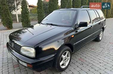 Універсал Volkswagen Golf 1996 в Дружбі