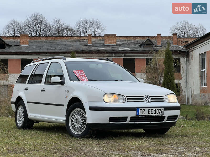 Універсал Volkswagen Golf 2002 в Дрогобичі