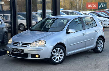 Хэтчбек Volkswagen Golf 2005 в Харькове