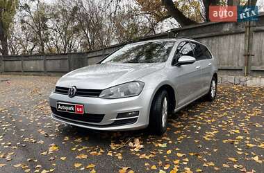 Универсал Volkswagen Golf 2013 в Киеве