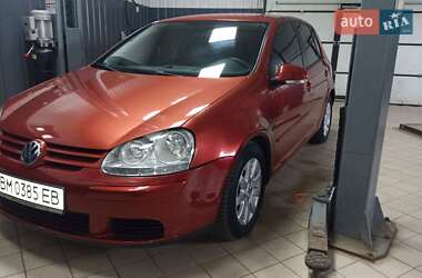 Хетчбек Volkswagen Golf 2005 в Сумах