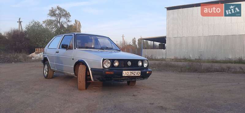Хетчбек Volkswagen Golf 1987 в Ужгороді